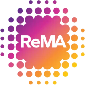 Logo colorato di forma circolare con la scritta «ReMA».