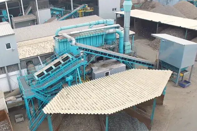 Drohnenaufnahme einer Metallrecyclinganlage mit SPALECK Siebtechnik und Materialzufuhr