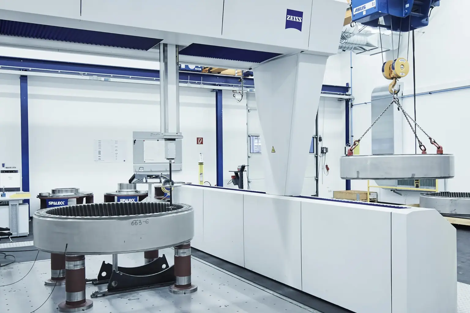 Macchina di misura 3D Zeiss nella sala di misura di SPALECK