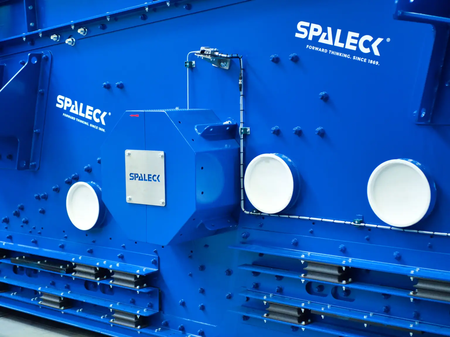 Unità di lubrificazione centralizzata SPALECK LubricationCONTROL per la lubrificazione automatica dei cuscinetti: un elemento fondamentale del principio SPALECK ModularDESIGN+